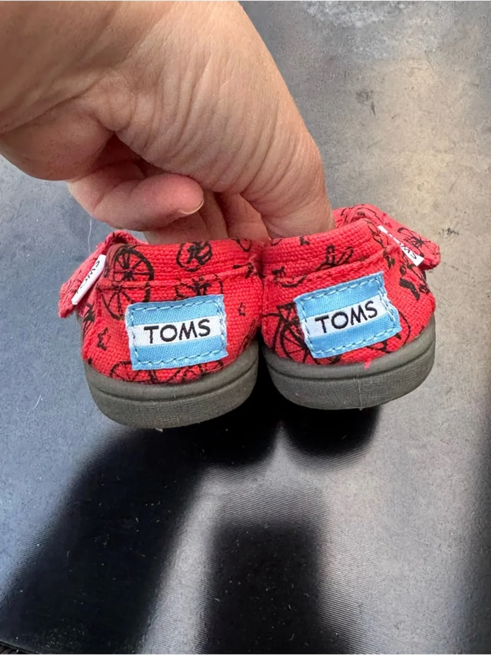 Toms peace and bikes red baby shoes size‎ 2 T